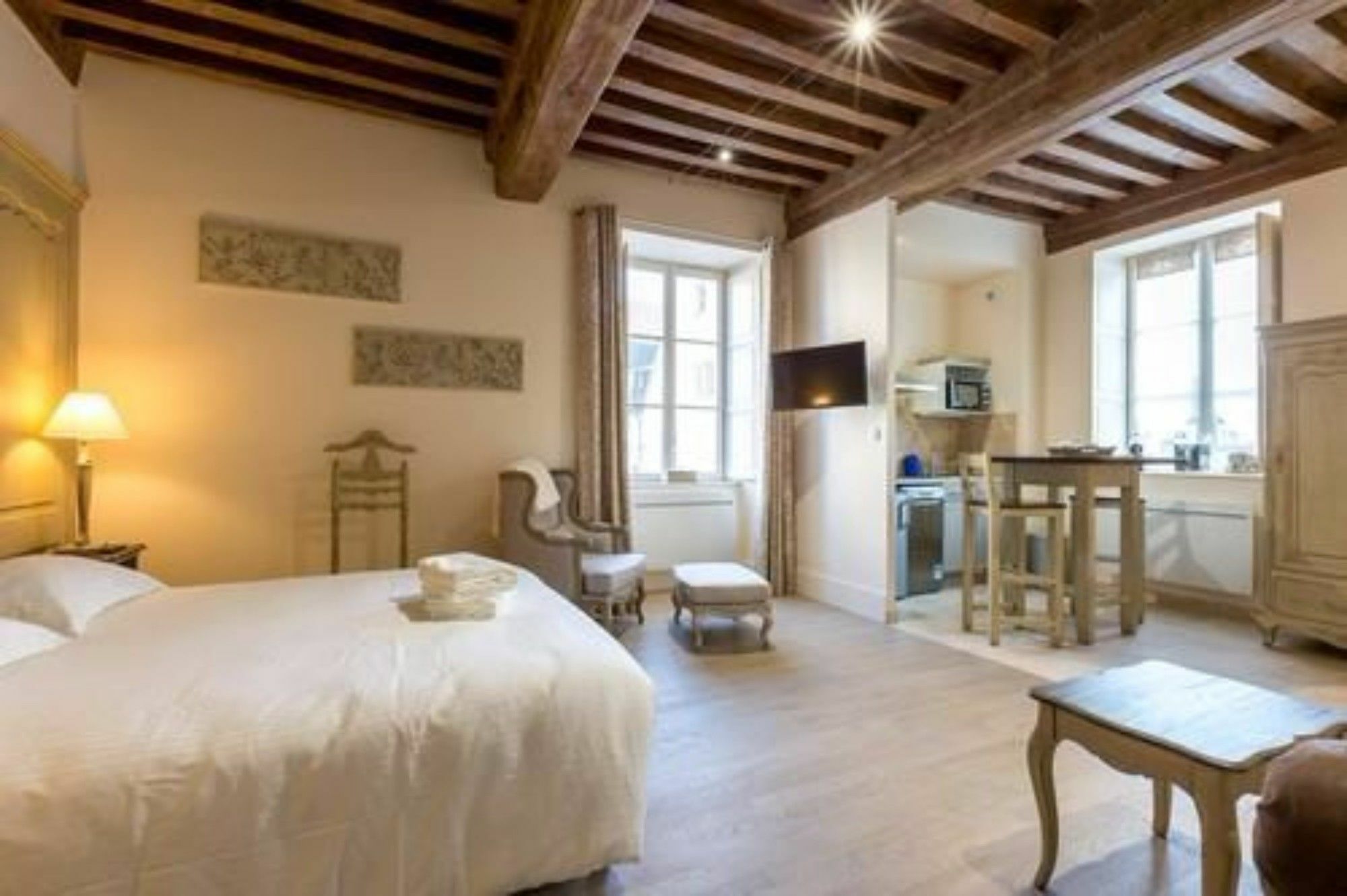 Le Cara Seheiah 1D Bed and Breakfast Beaune  Eksteriør billede