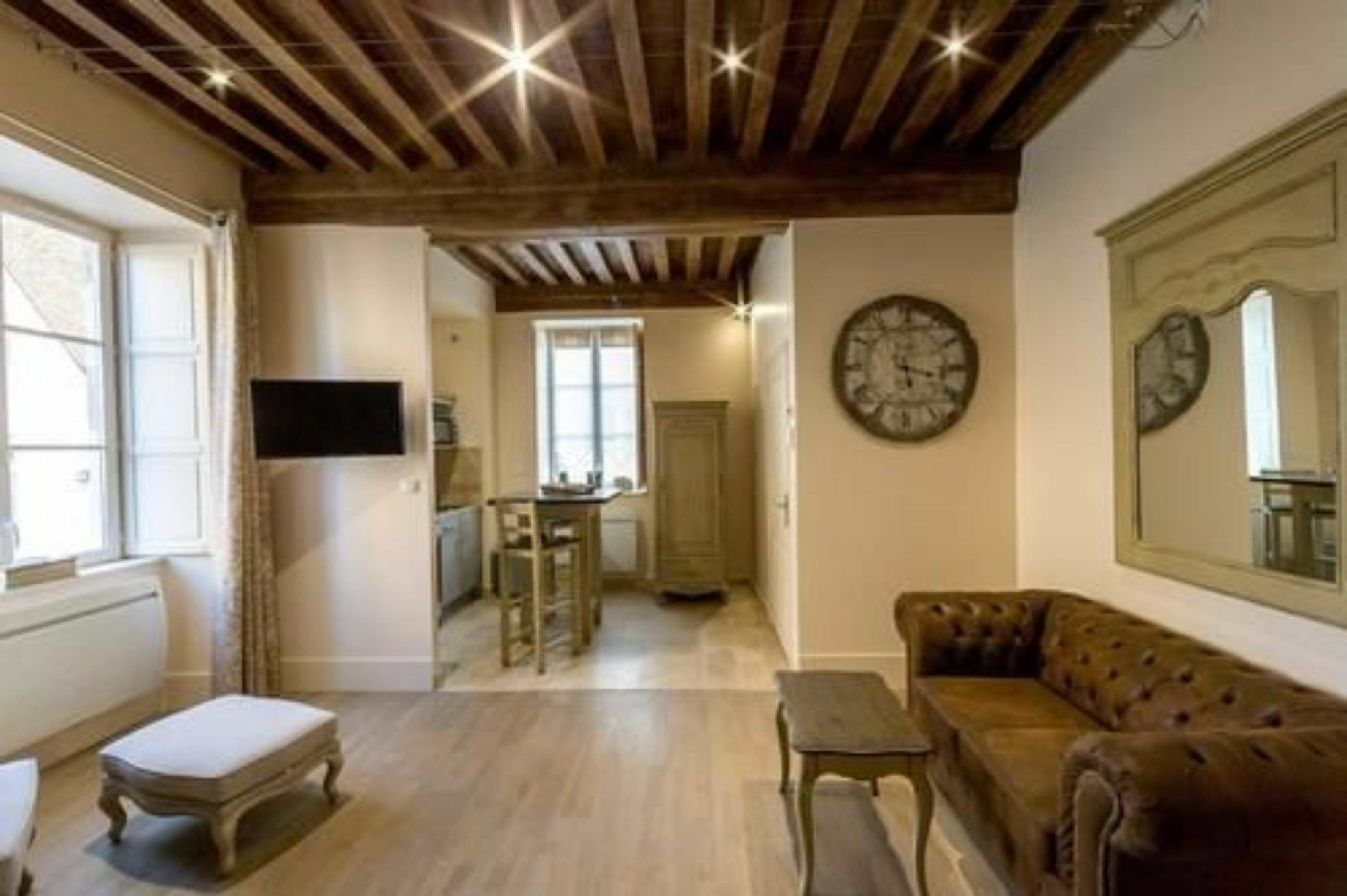 Le Cara Seheiah 1D Bed and Breakfast Beaune  Eksteriør billede